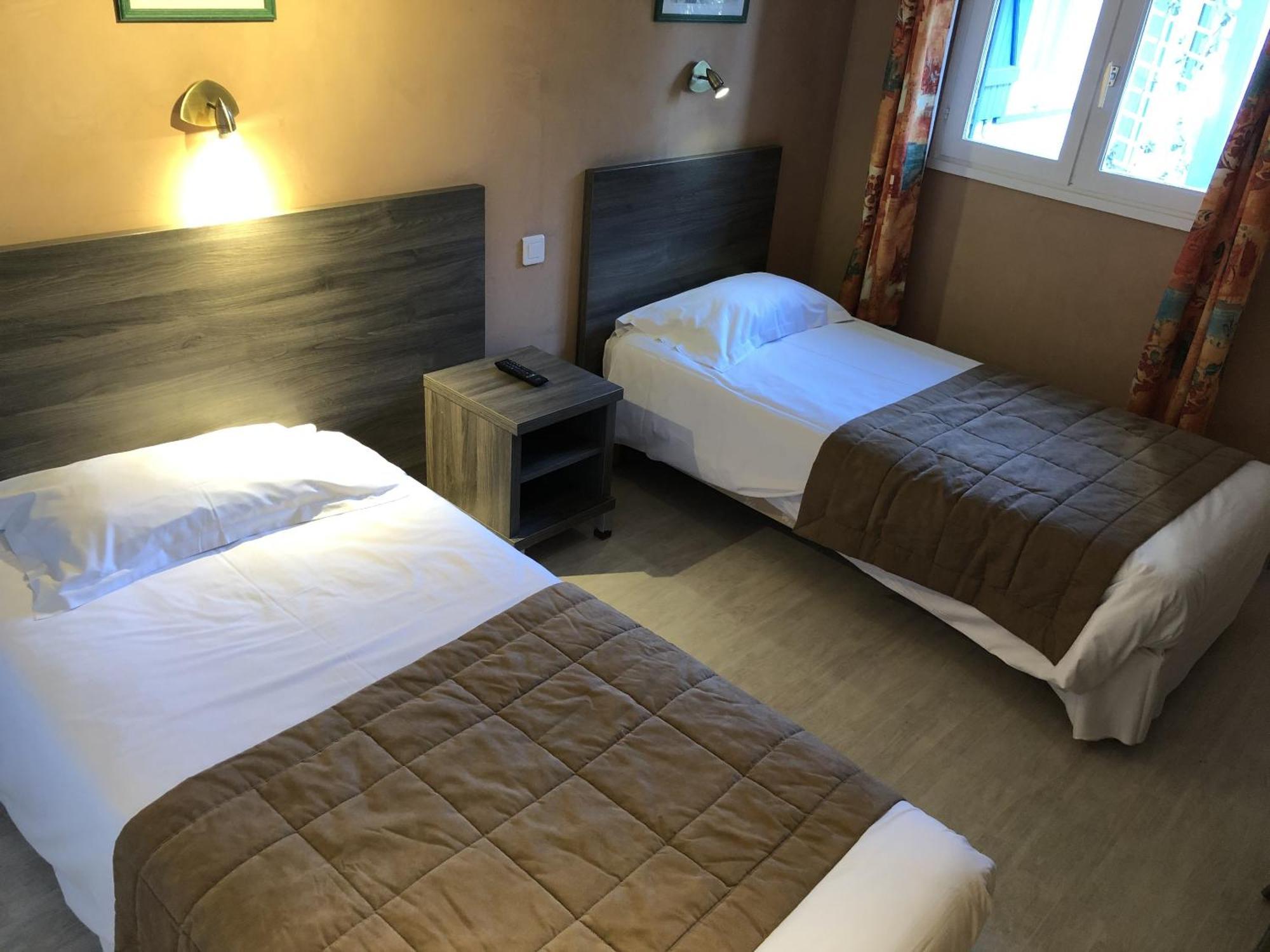 Hotel Des 4 Vents "Esprit Camargue" Aigues-Mortes Værelse billede