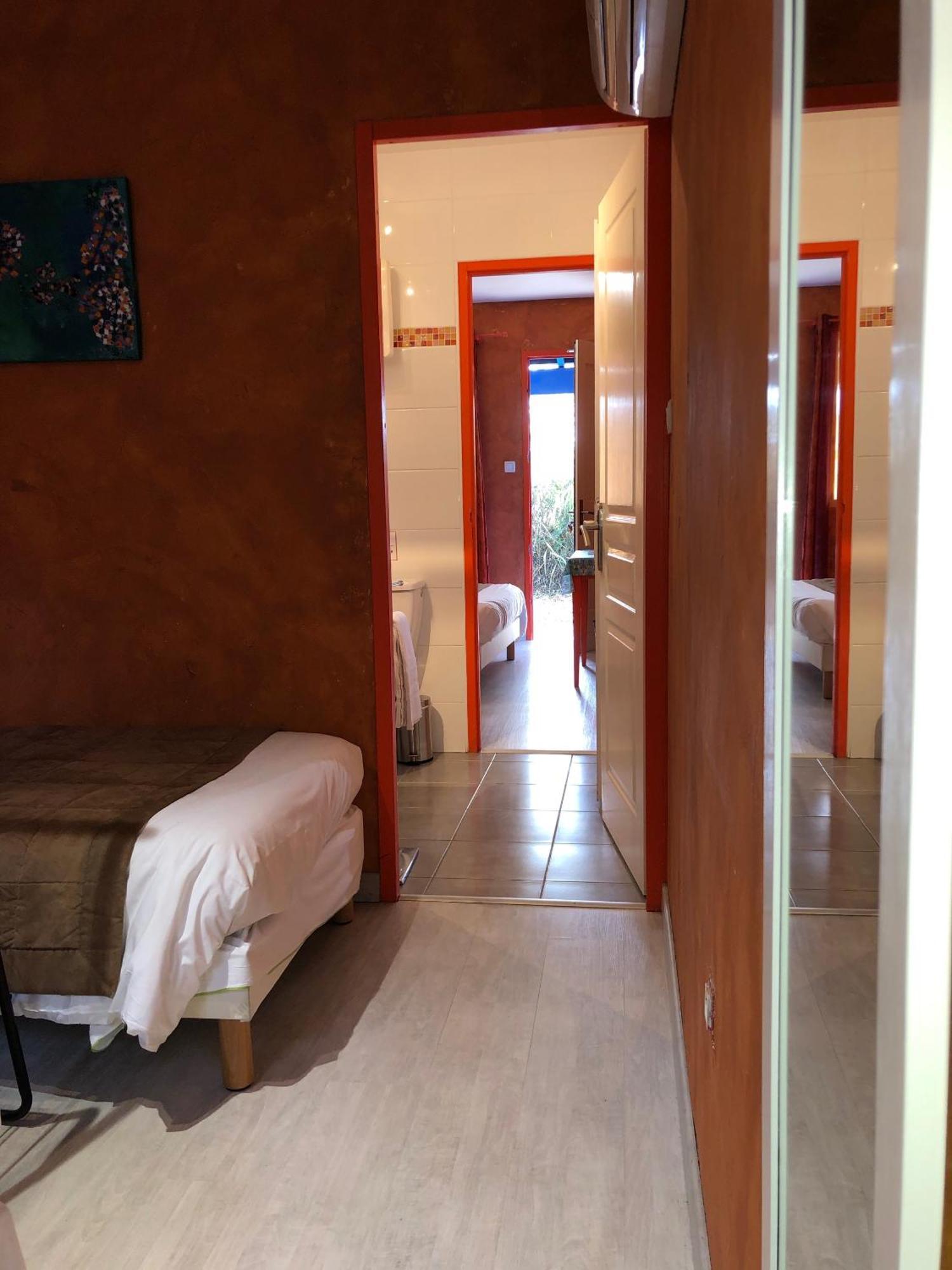 Hotel Des 4 Vents "Esprit Camargue" Aigues-Mortes Værelse billede