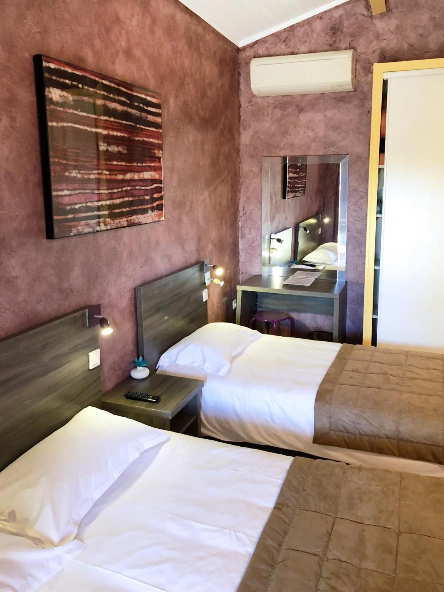 Hotel Des 4 Vents "Esprit Camargue" Aigues-Mortes Eksteriør billede